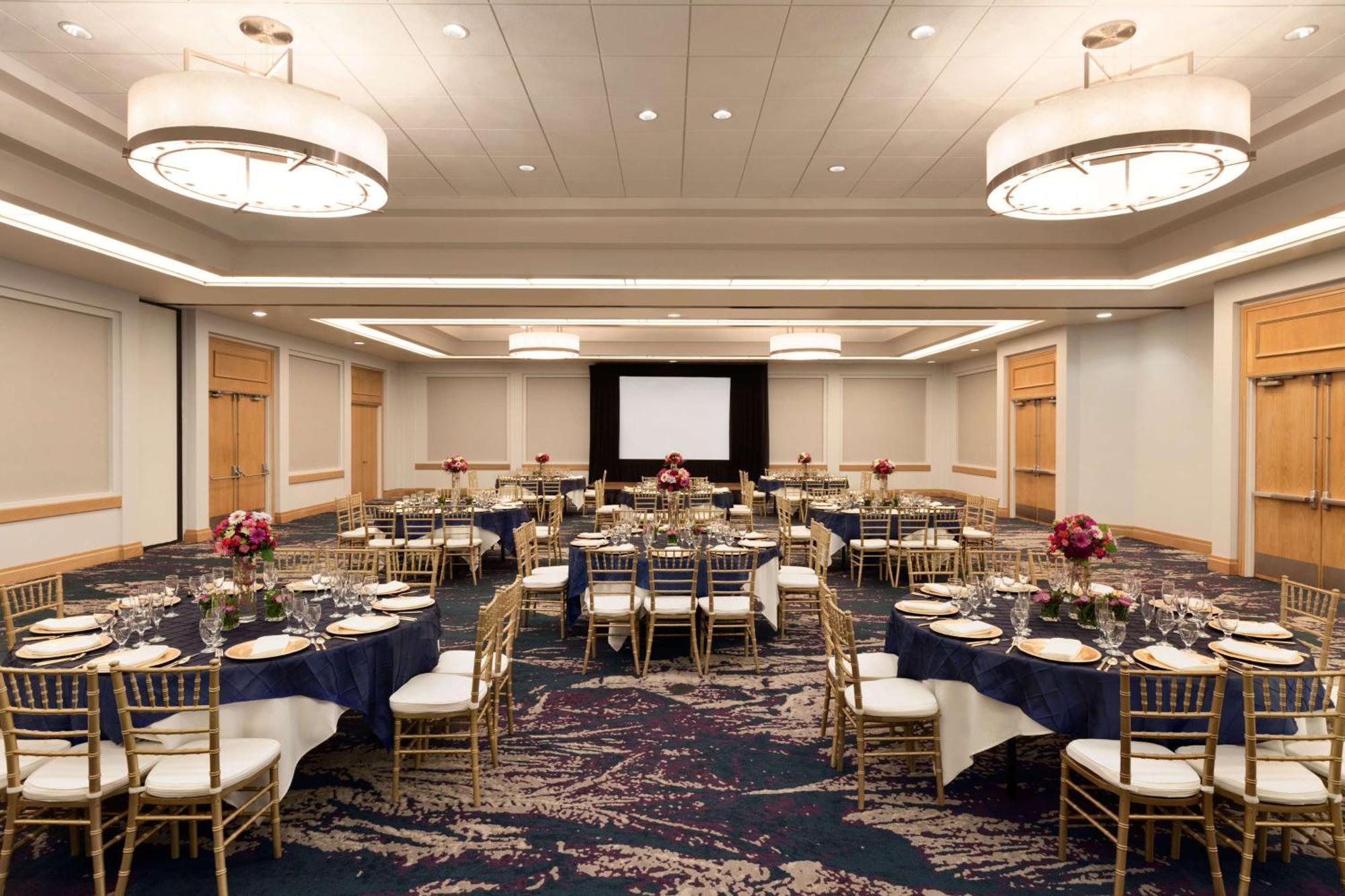 Embassy Suites San Luis Obispo Buitenkant foto