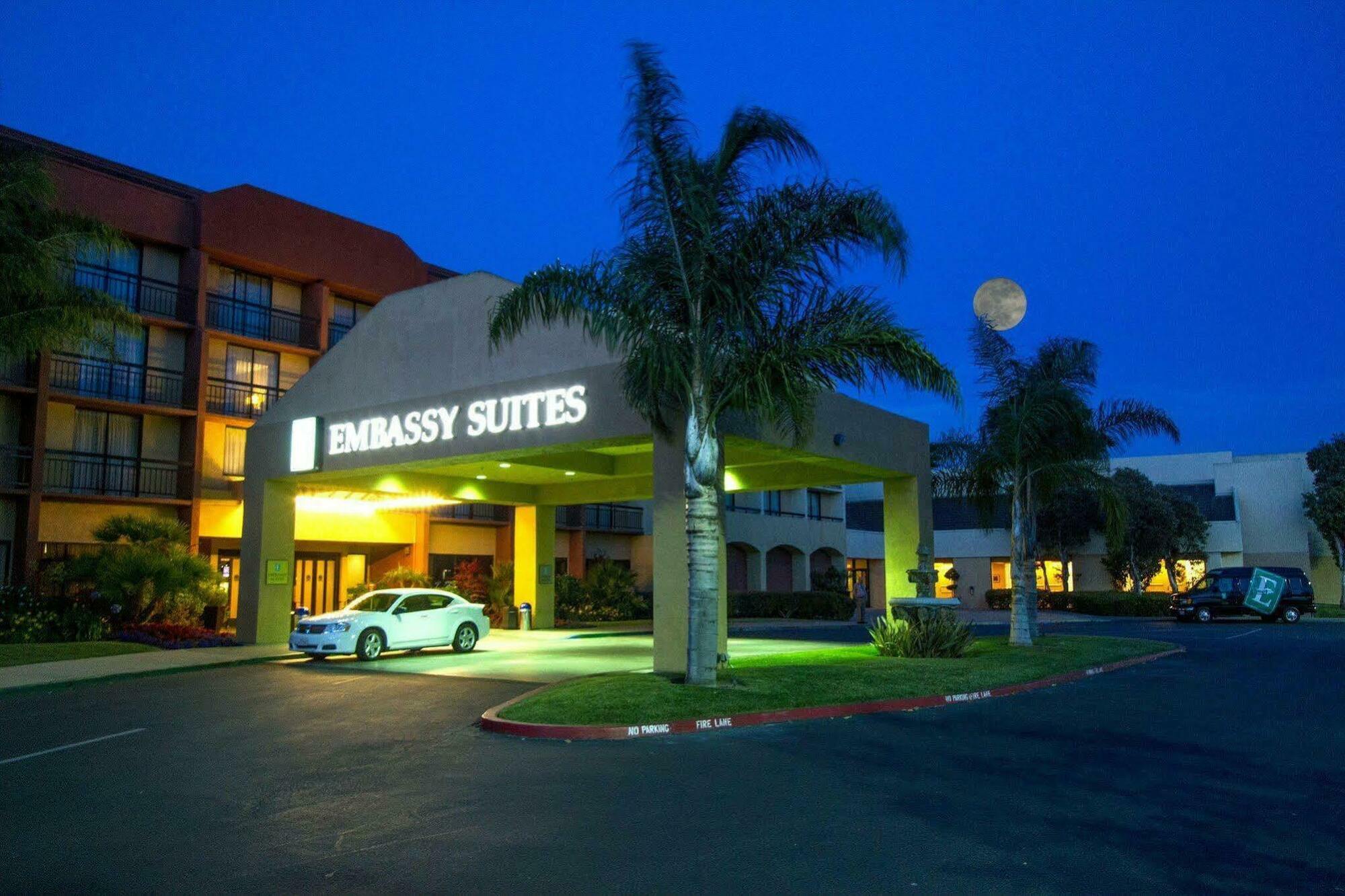 Embassy Suites San Luis Obispo Buitenkant foto